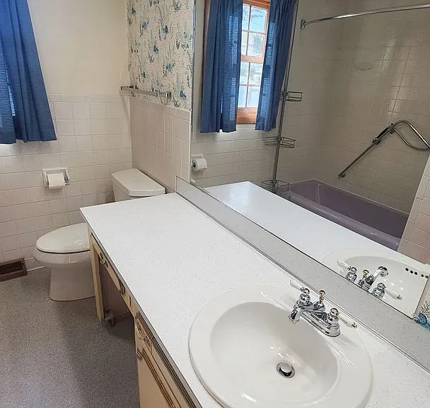 214 SW Arlan Dr — Photo 10