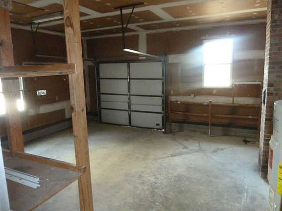 3rd image of 253 Batson Dr