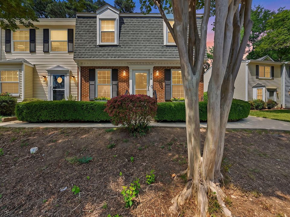 1st image of 218 Rosebrooks Dr