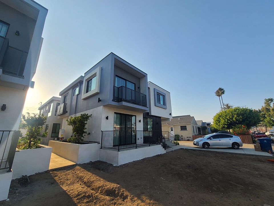 1st image of 8389 Dunbarton Ave #8389