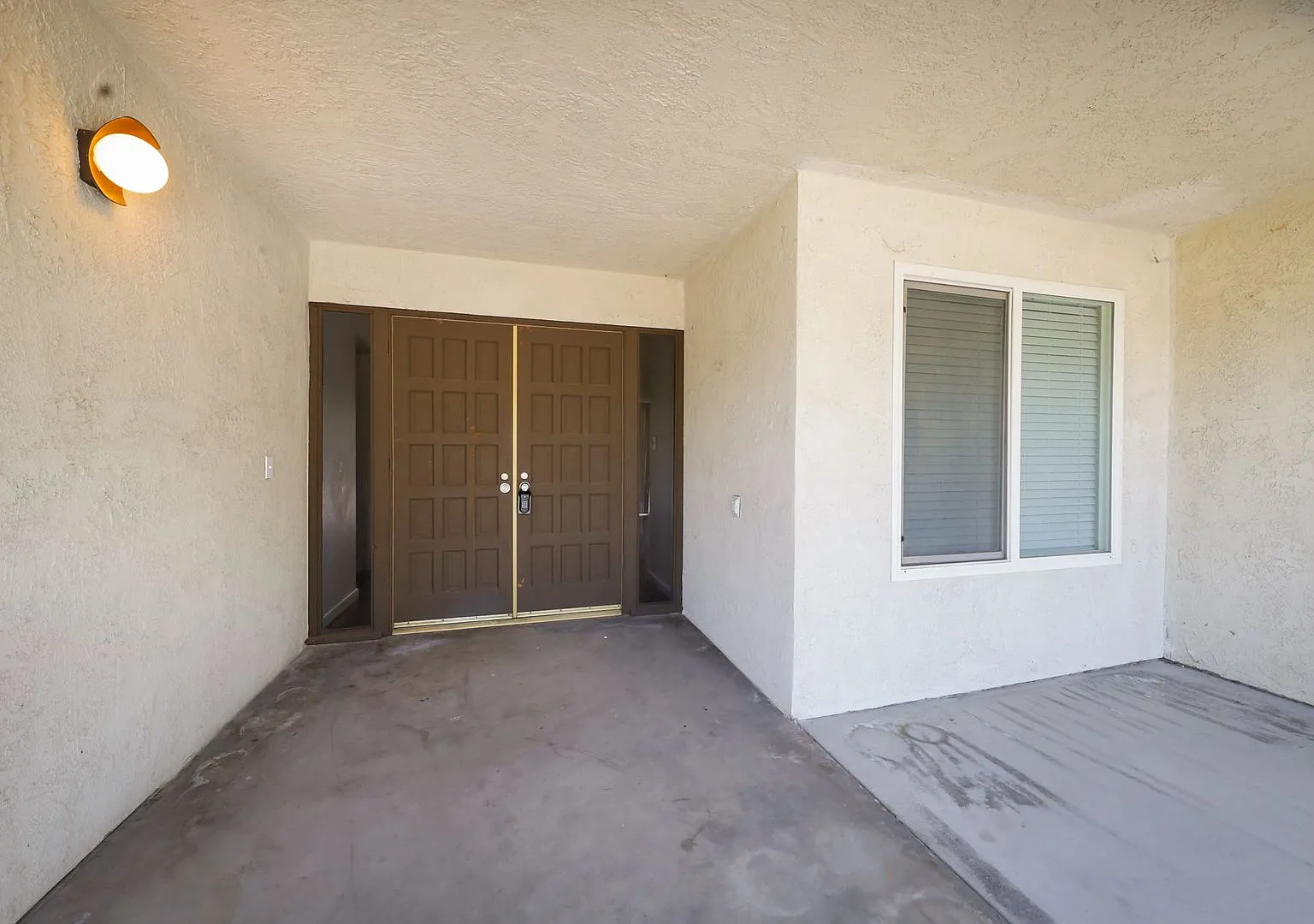 HOUSE — Photo 3