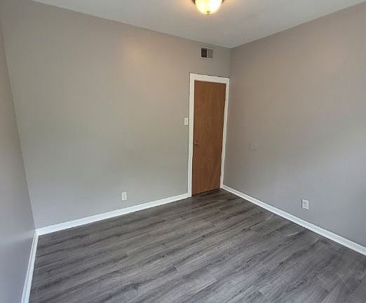 5th image of 535 E 67th St #3-STREET3-
