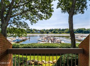 15 River Rd UNIT 222, Greenwich, CT 06807