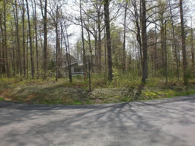 800 Lakeview Pkwy photo 1