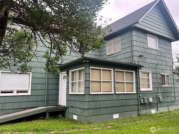 4th image of 812 E 1st Street