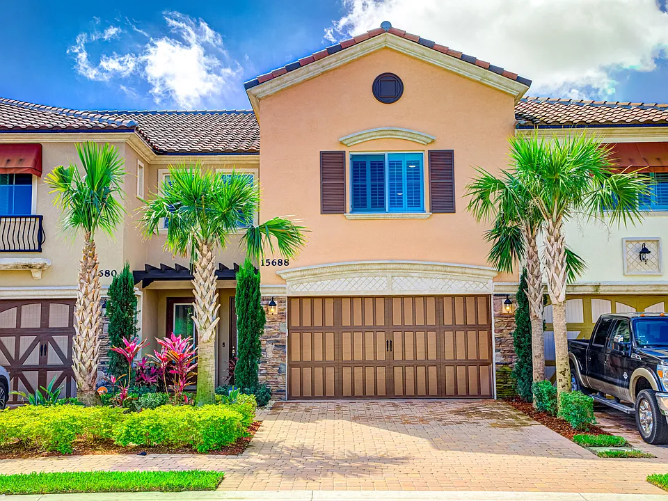 15688 Italian Cypress Way