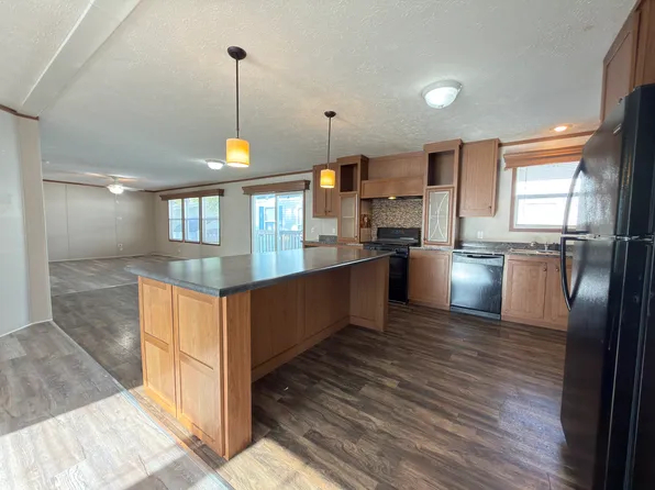 4000 E 134th St #646-N, Chicago, IL 60633