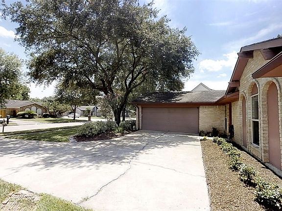 2nd image of 21618 Park Green Dr
