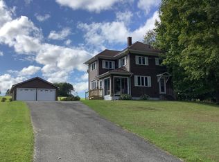 6 Grove St, Mars Hill, ME 04758