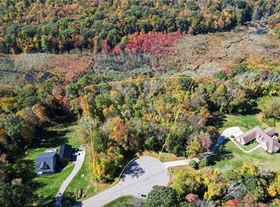 39 Oaklawn Dr, Barkhamsted, CT 06063
