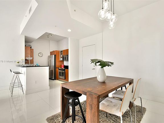 2nd image of 2775 NE 187th St #Penthouse 3