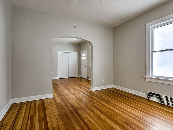 5th image of 3100 N 35th St House 3030