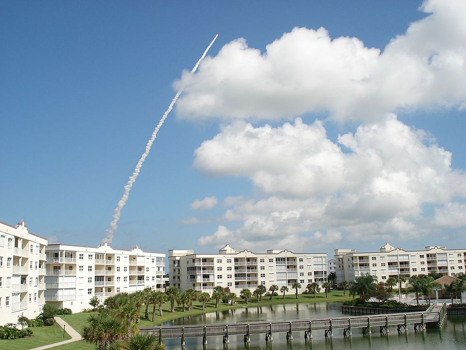 Rocket Launchfrom balcony