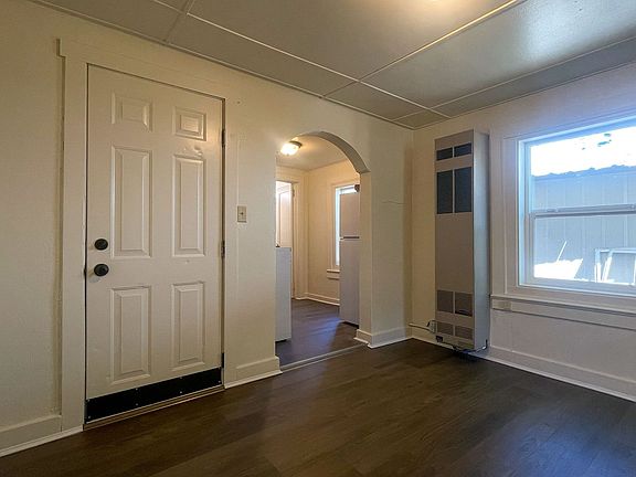 3rd image of 1306 N Ave #1