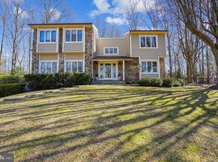 757 Kentland Dr, Great Falls, VA 22066