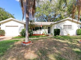 1321 Oakbrook Dr, Largo, FL 33770