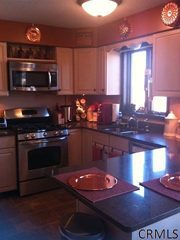 2nd image of 172 Charlton Rd