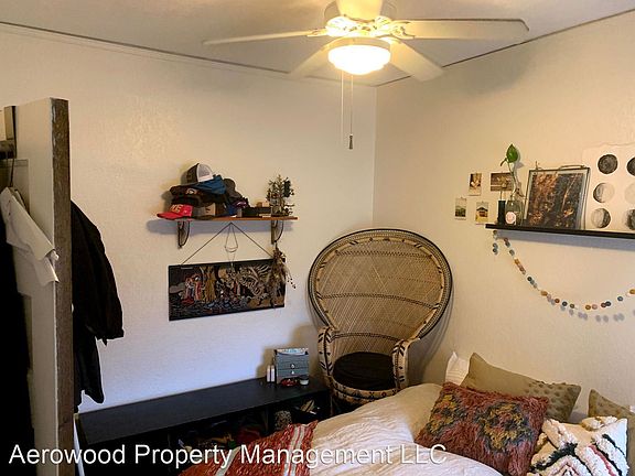 2nd image of 1114 Saint Paul St