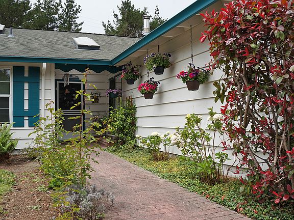 2nd image of 3920 Lissa Dr