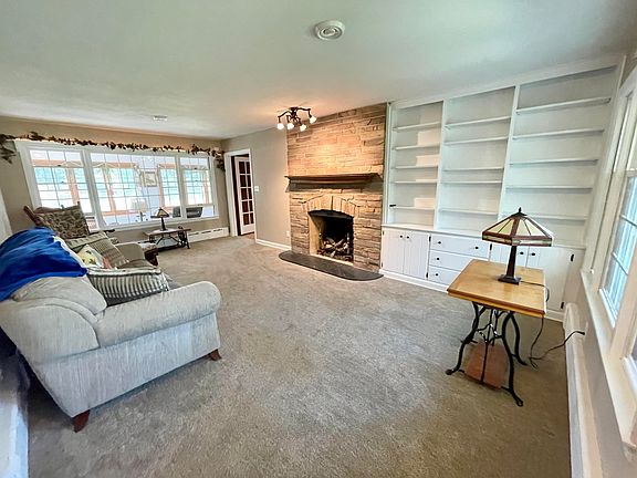 5th image of 1501 Oconomowoc Ave