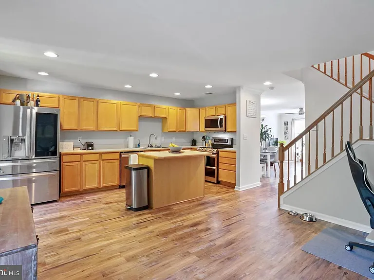 1307 Pendleton Ln — Photo 12