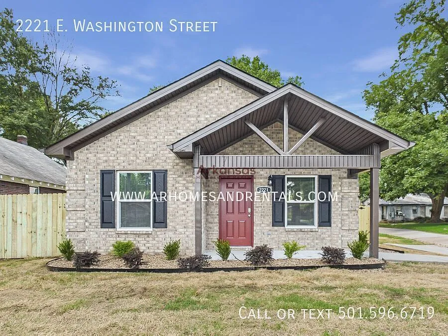 2221 E. Washington Street | 4 Bedrooms | 2 Bathrooms Brand New Construction — Photo 1