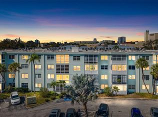 100 Waverly Way APT 201, Clearwater, FL 33756