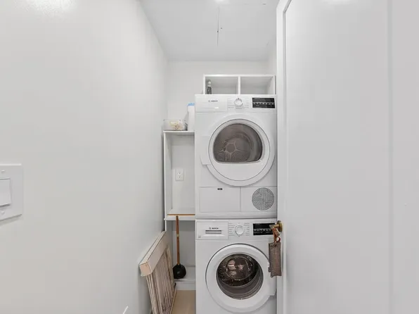 50 Clinton Street 1A image 22 of 22