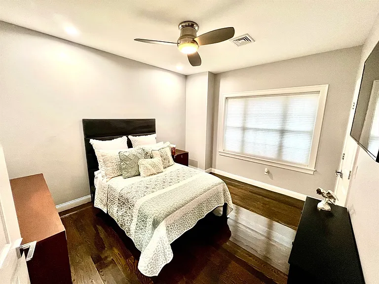 259 Oakwood Ave — Photo 20