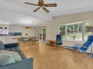 17 Pleasant Rd, High Bridge, NJ 08829