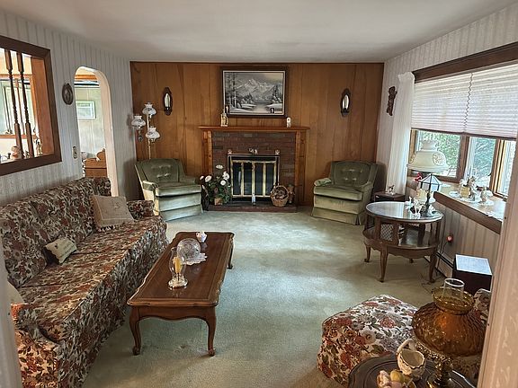 2nd image of 2-4 Old Central Tpke