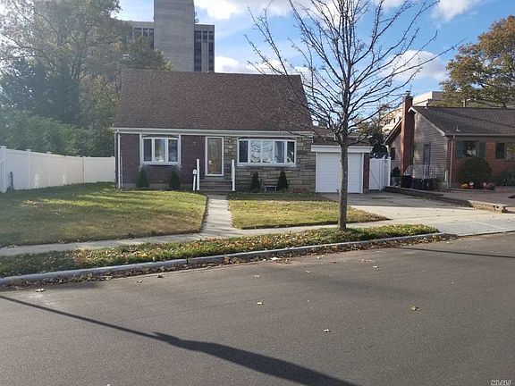 2nd image of 47 Clearmeadow Dr