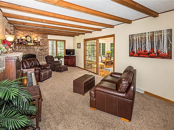 4th image of 4231 Neptune Dr