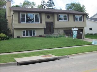 1255 McGowan Blvd, Marion, IA 52302