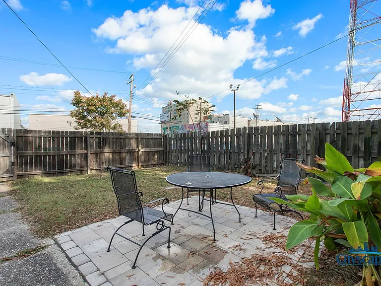 3336 Cutshaw Ave — Photo 16