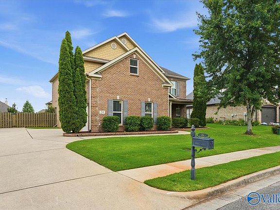 2nd image of 24 Hawthorn Heights Blvd SW