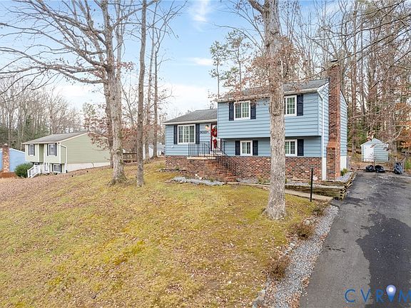 3rd image of 9013 Laureate Ln