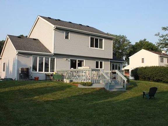 Large Backyard!