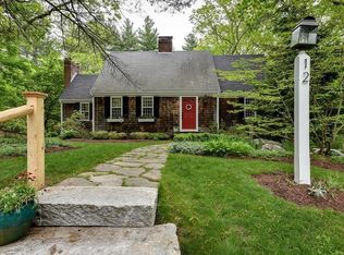 12 Woodridge Rd, Dover, MA 02030