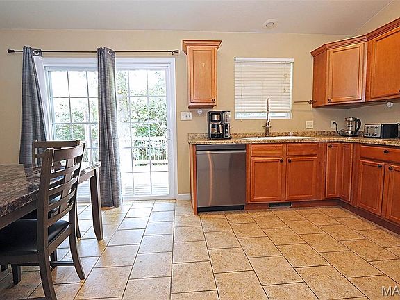 5th image of 202 Brookside Dr