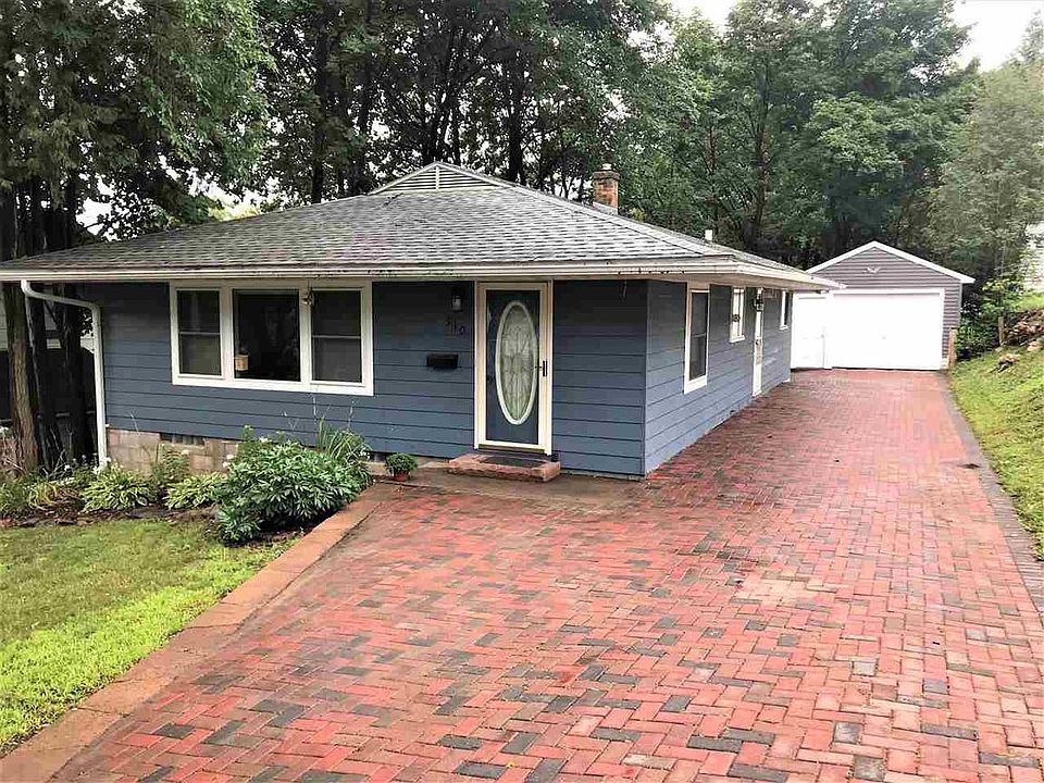 1st image of 310 S 8th Ave