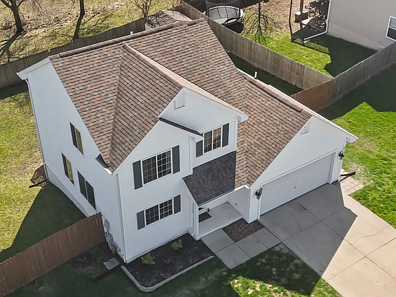3rd image of 475 Fawn Cir