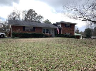 4 Greenbriar Ave, Cartersville, GA 30120