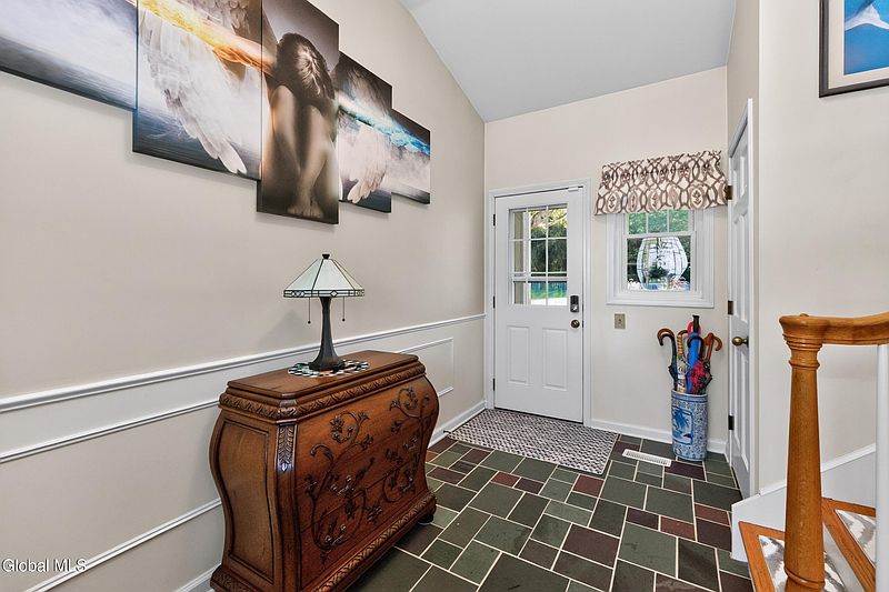 4th image of 144 Stonington Hill Road