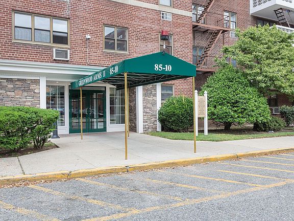 2nd image of 8510 151st Ave APT 6A