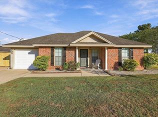 5745 Springfield Cres, Lumberton, TX 77657