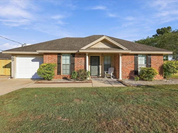 5745 Springfield Cres, Lumberton, TX 77657