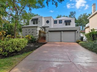 2713 Chambray Ln, Tampa, FL 33611