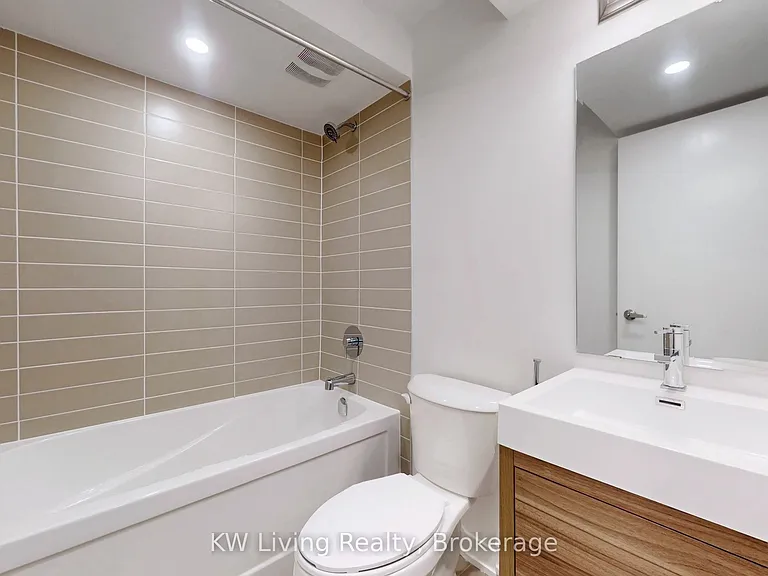 106 Green Gardens Blvd #B — Photo 7