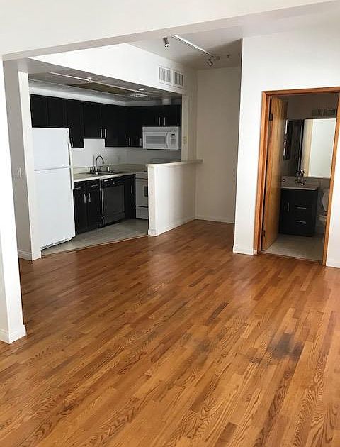 1st image of 820 S Mansfield Ave #104